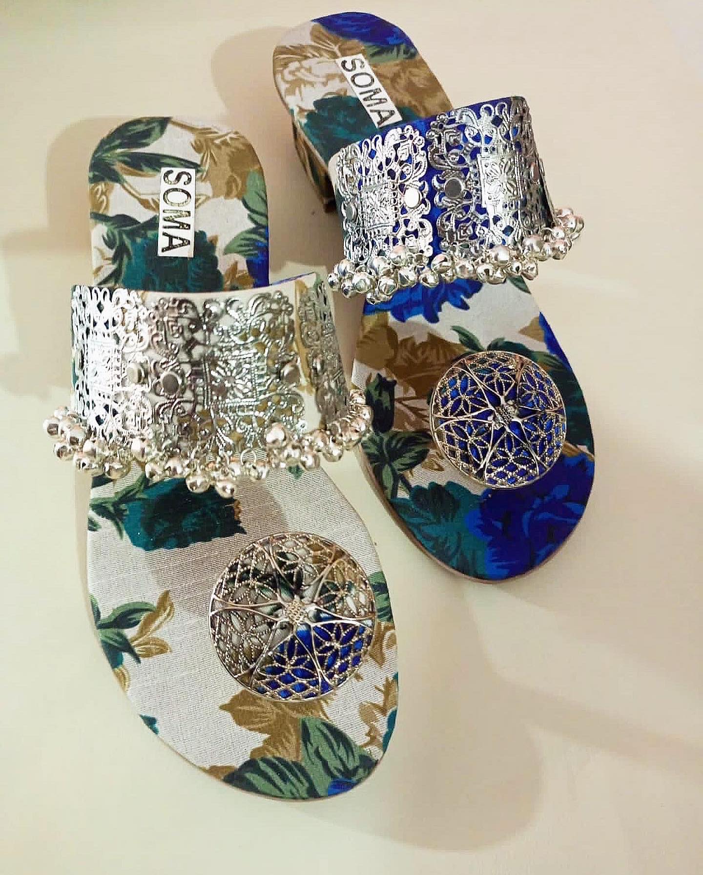 Chaandbali Kolhapuri (with silver Ghungroo)