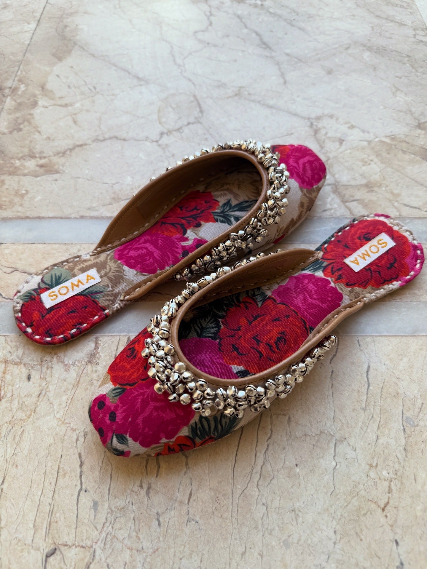 Capa Backless with Bells