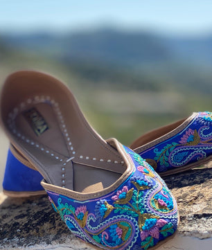 KASHMIRA کشمیرا Blue handcrafted khussa by SOMA