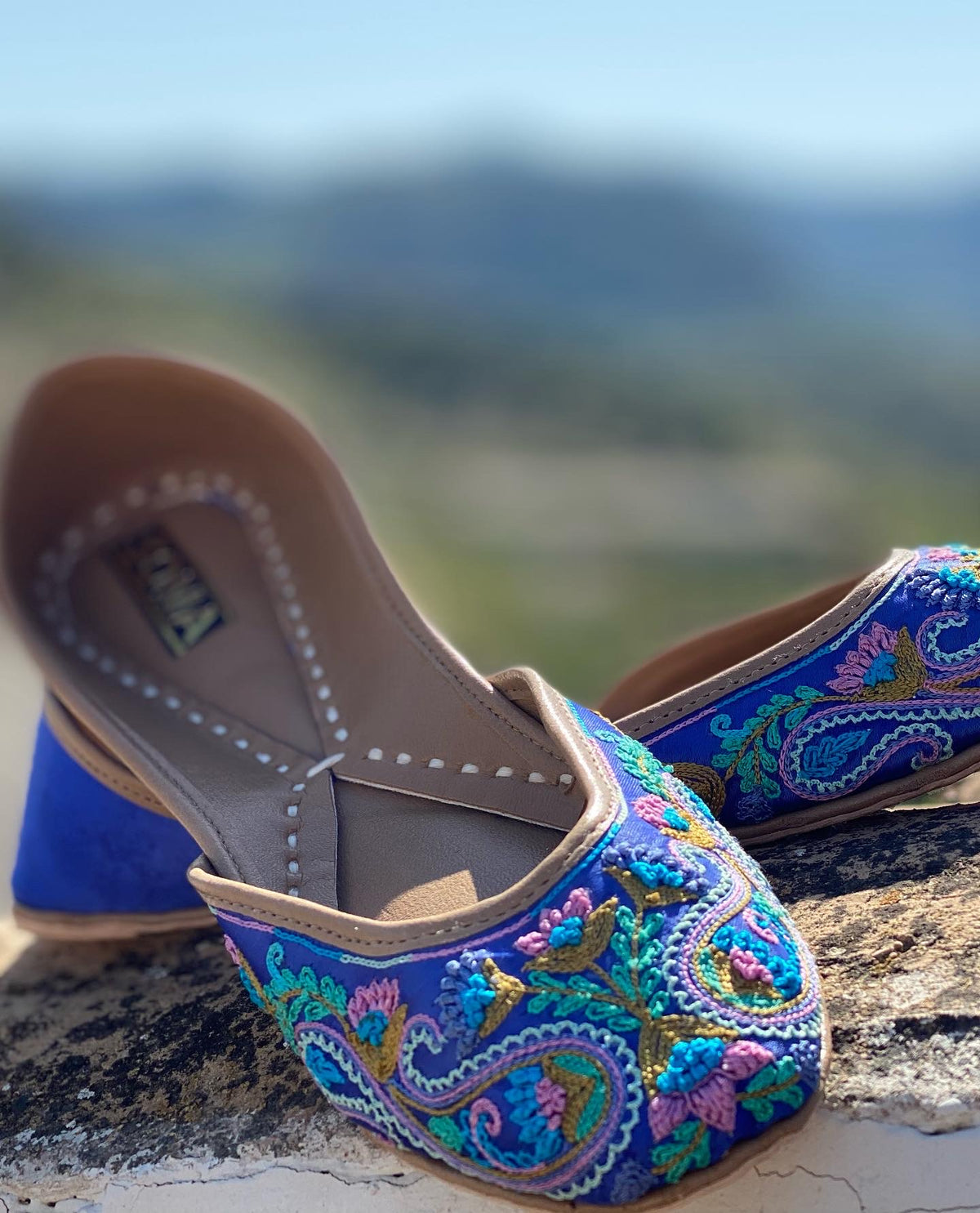 KASHMIRA کشمیرا Blue handcrafted khussa by SOMA