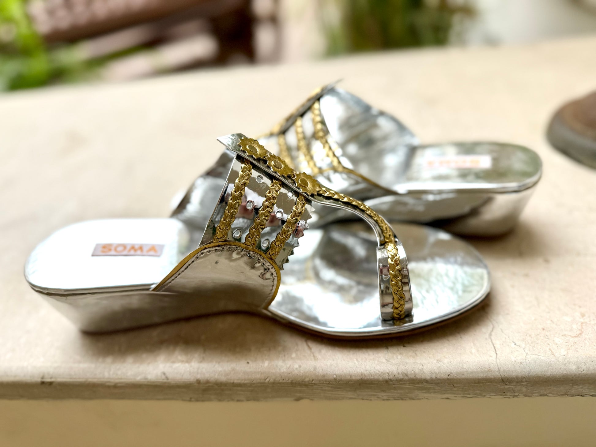 Kolapuri Wedges