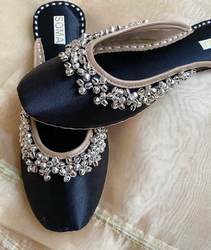 Capa Backless with Bells