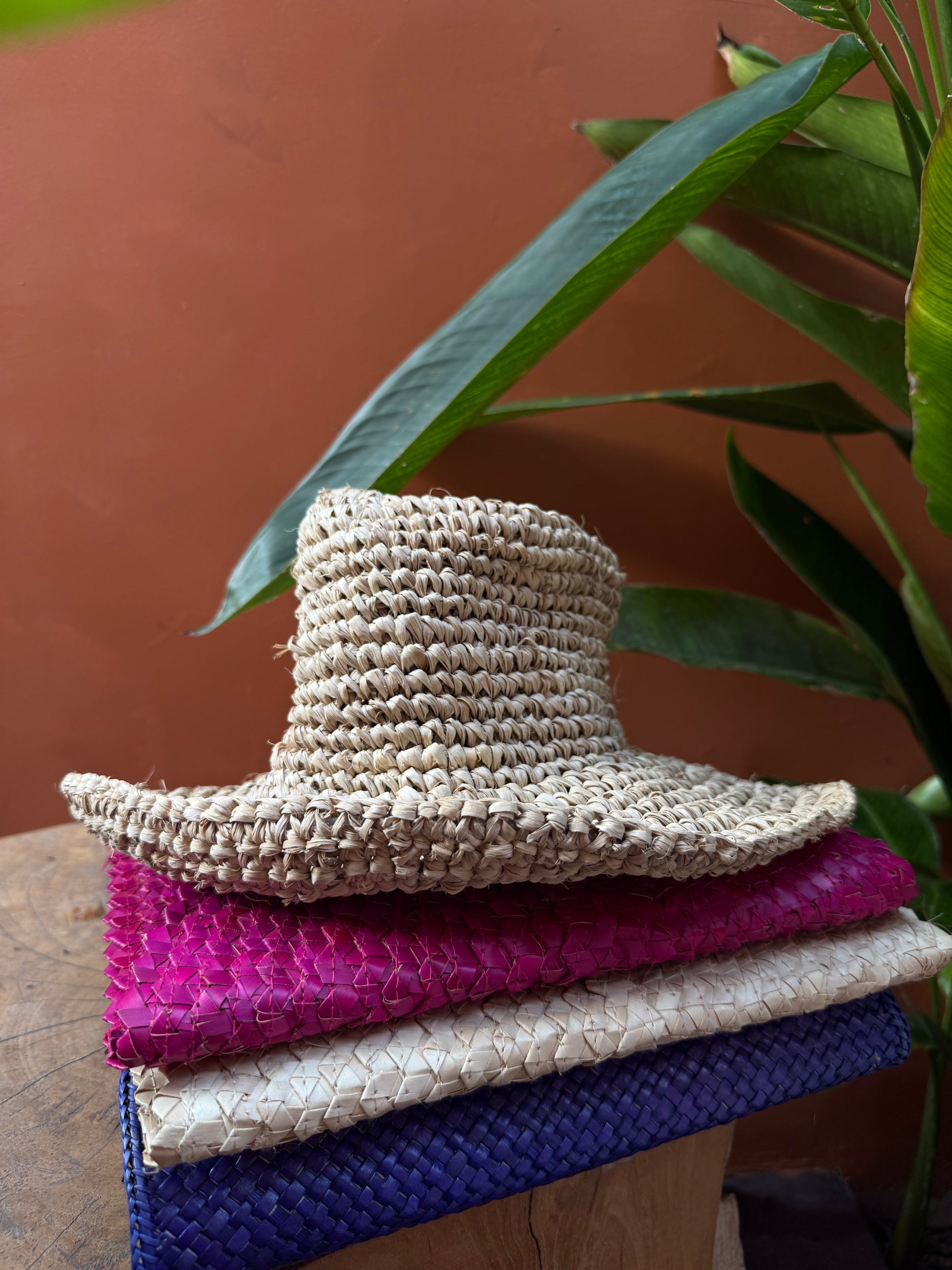 Mia ALL seasons hat