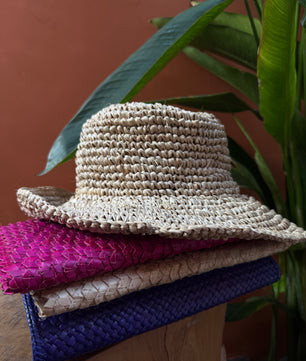 Mia ALL seasons hat