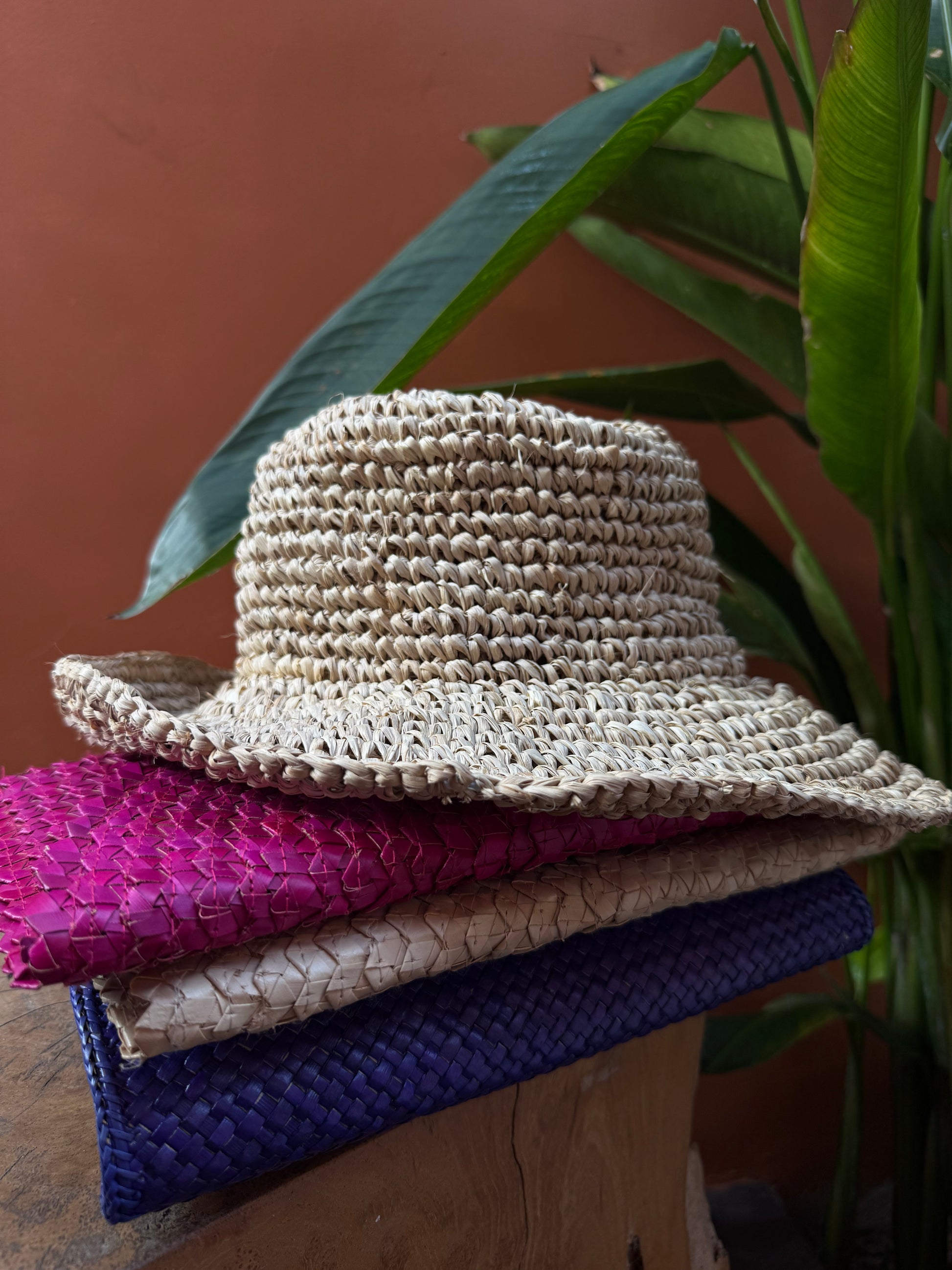 Mia ALL seasons hat