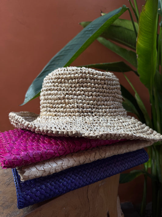 Mia ALL seasons hat