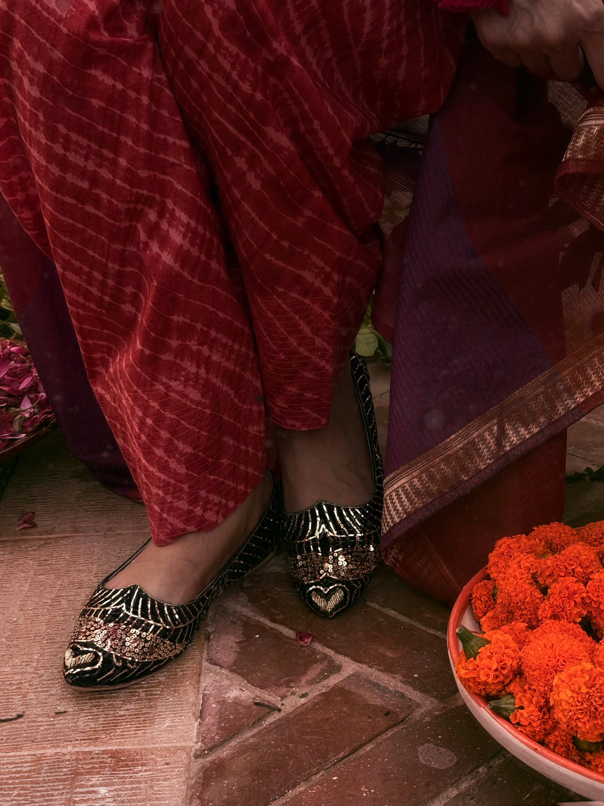 SASSI سسی – Black Velvet & Gold Mukesh Khussa