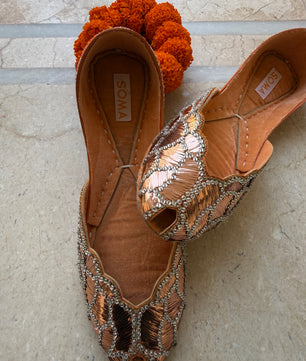 RAUNAK peep-toe in gold, silver and bronze mukesh, by SOMA