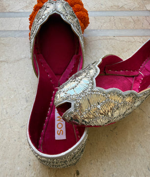 RAUNAK peep-toe khussa with back work and velvet lining, SOMA