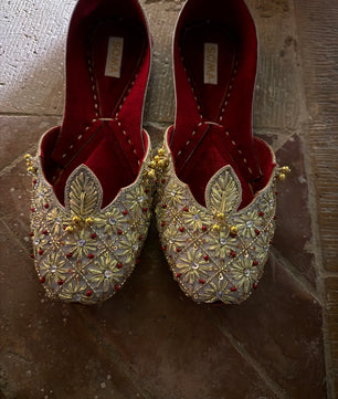 CHAMELI چمیلی gold and silver gota khussa by SOMA
