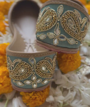 Damicheale with back work